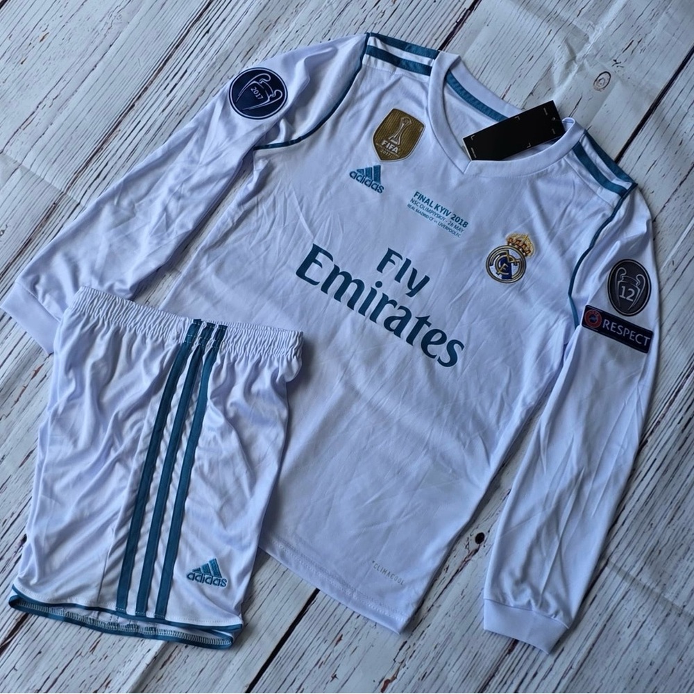 Real Madrid Cristiano Ronaldo #7 2018 Set For Kids - Picture 2 of 6